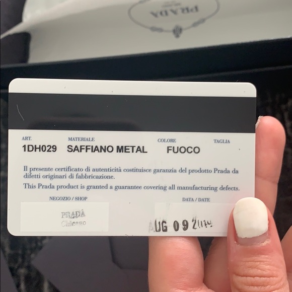 Red Prada bag! - Picture 11 of 12